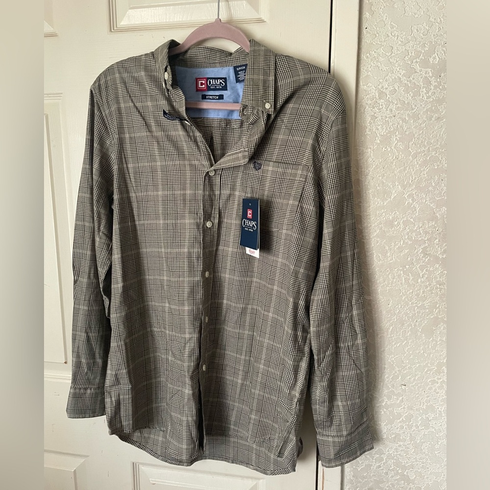 Chaps classic fit long sleeve button down shirt SZ S NWT!